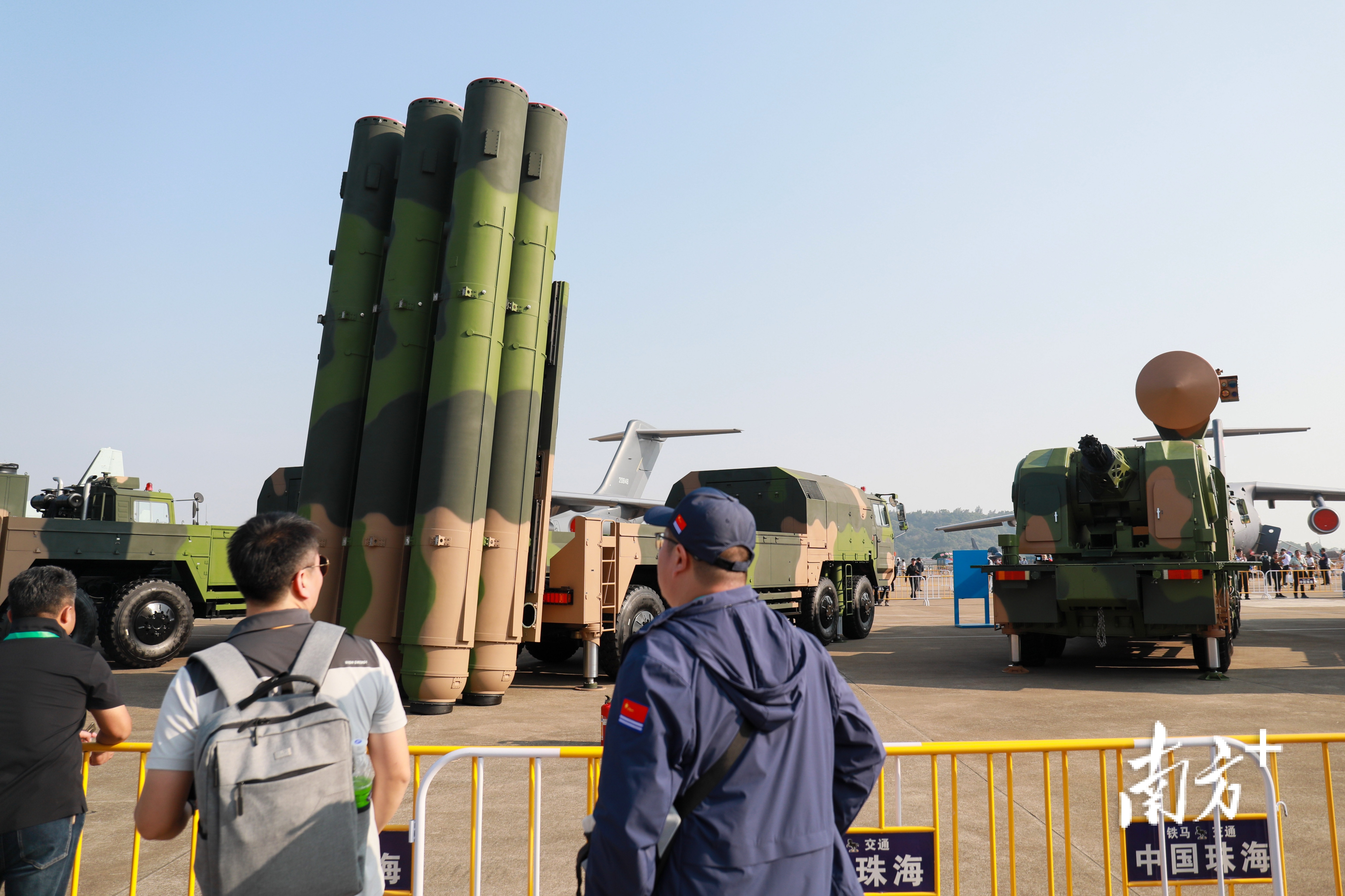 红旗-19地空导弹武器系统主要用于对弹道导弹类目标实施区域拦截。  