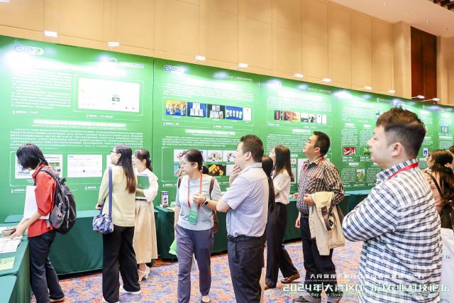 144项前沿技术集中亮相论坛成果展。