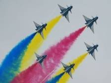 外国友人航展“奔现”：见过的最好航空展之一︱外眼看航展