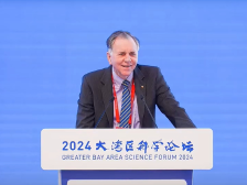 诺奖得主巴里·马歇尔在大湾区科学论坛“秀中文”