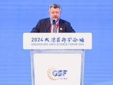 大湾区科学论坛上，国际数学大师被问笑了