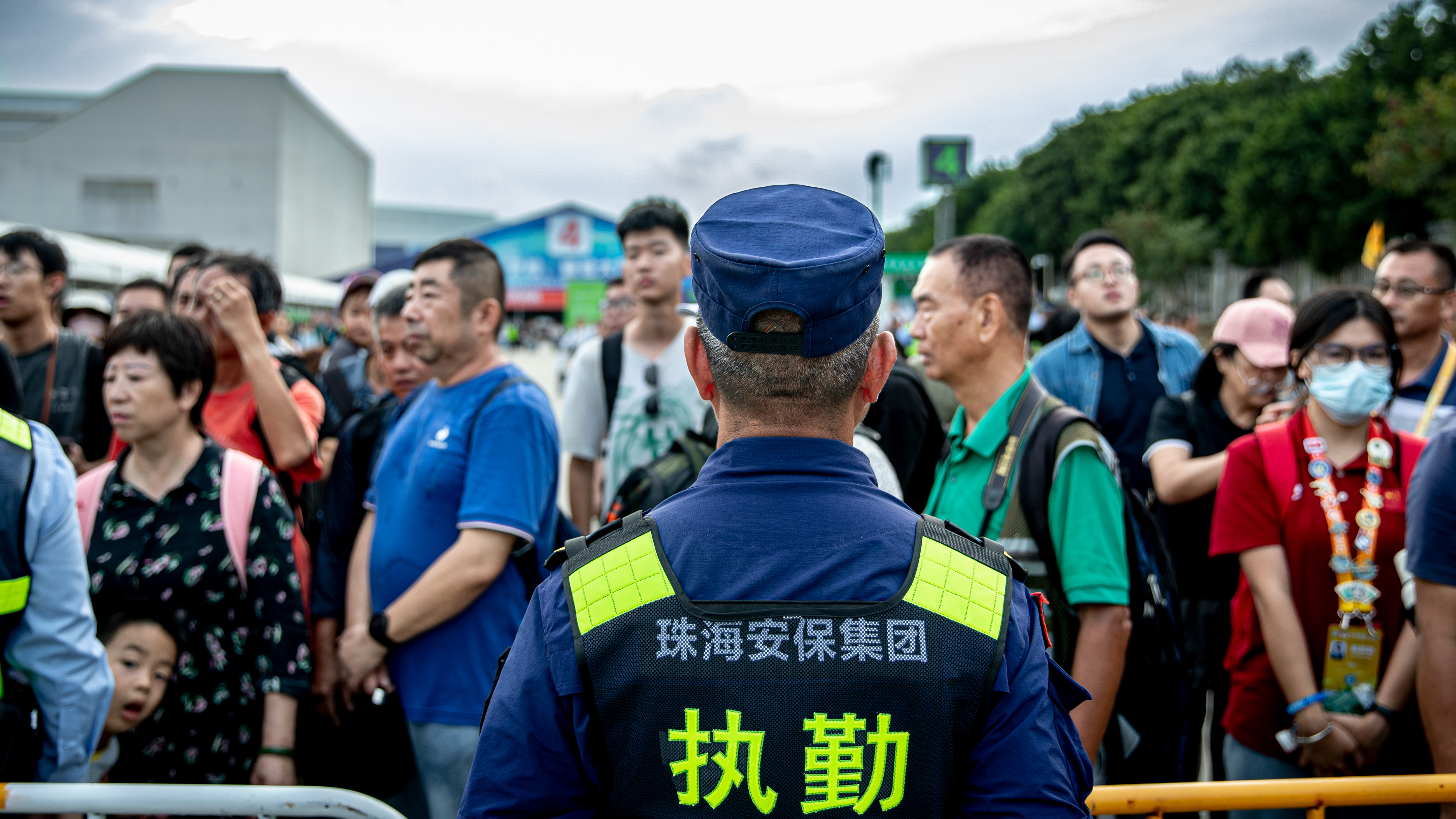 珠海安保集团累计投入超15000人次守护航展安全。