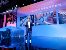 东风日产N7新车亮相，新能源转型再提速