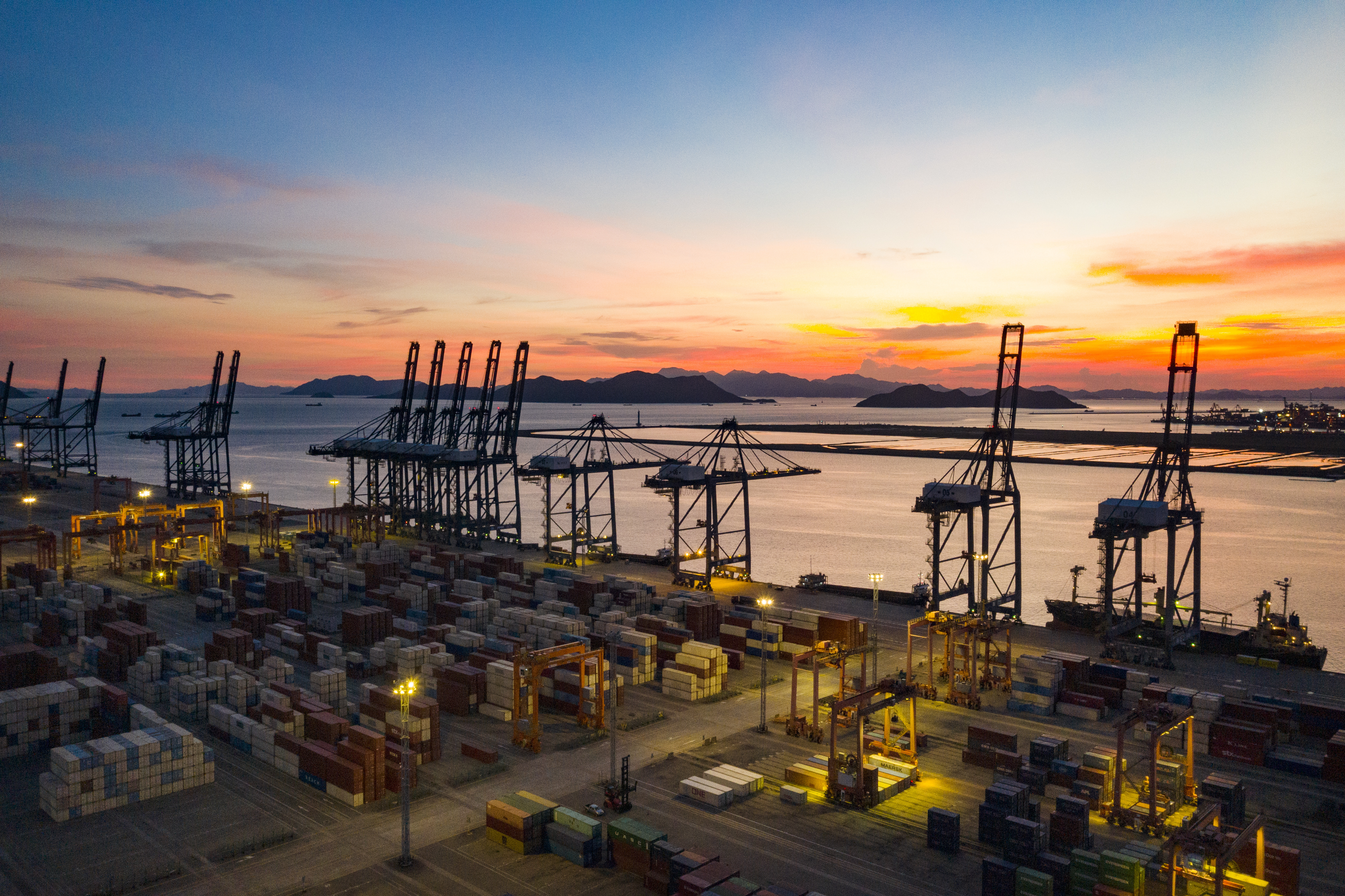 珠海高栏港。 南方+ 关铭荣 拍摄