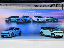 面向高阶智驾，极氪首发端到端Plus架构