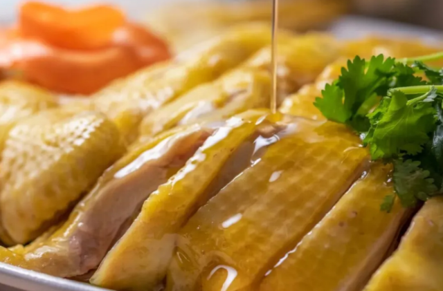 2021年，湛江果园鸡被纳入“全国名特优新农产品”名录。