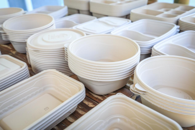 “以竹代塑”成为新风尚。吴秒衡摄