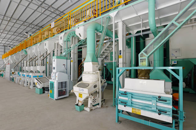 冠美农业的稻米加工厂房已经投入使用，烘干每批次稻谷仅需20小时左右，时间比人工晾晒缩短了2-3倍。&nbsp;