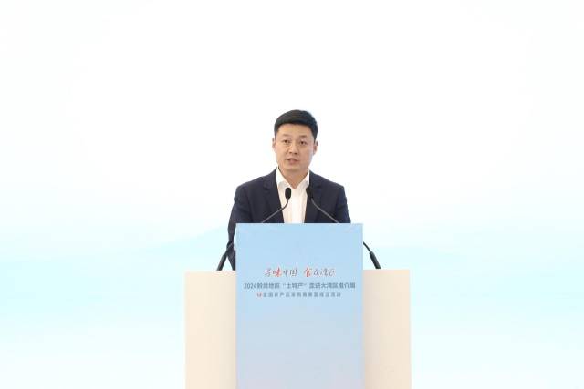 8月A股红盘结尾 两市月线双双收阳