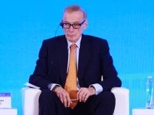 澳大利亚前外长鲍勃·卡尔：大湾区有着美好愿景，中国欢迎外国来投资｜2024读懂中国