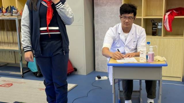 超4000名孩子将受益！中山南区推动骨骼健康筛查进校园