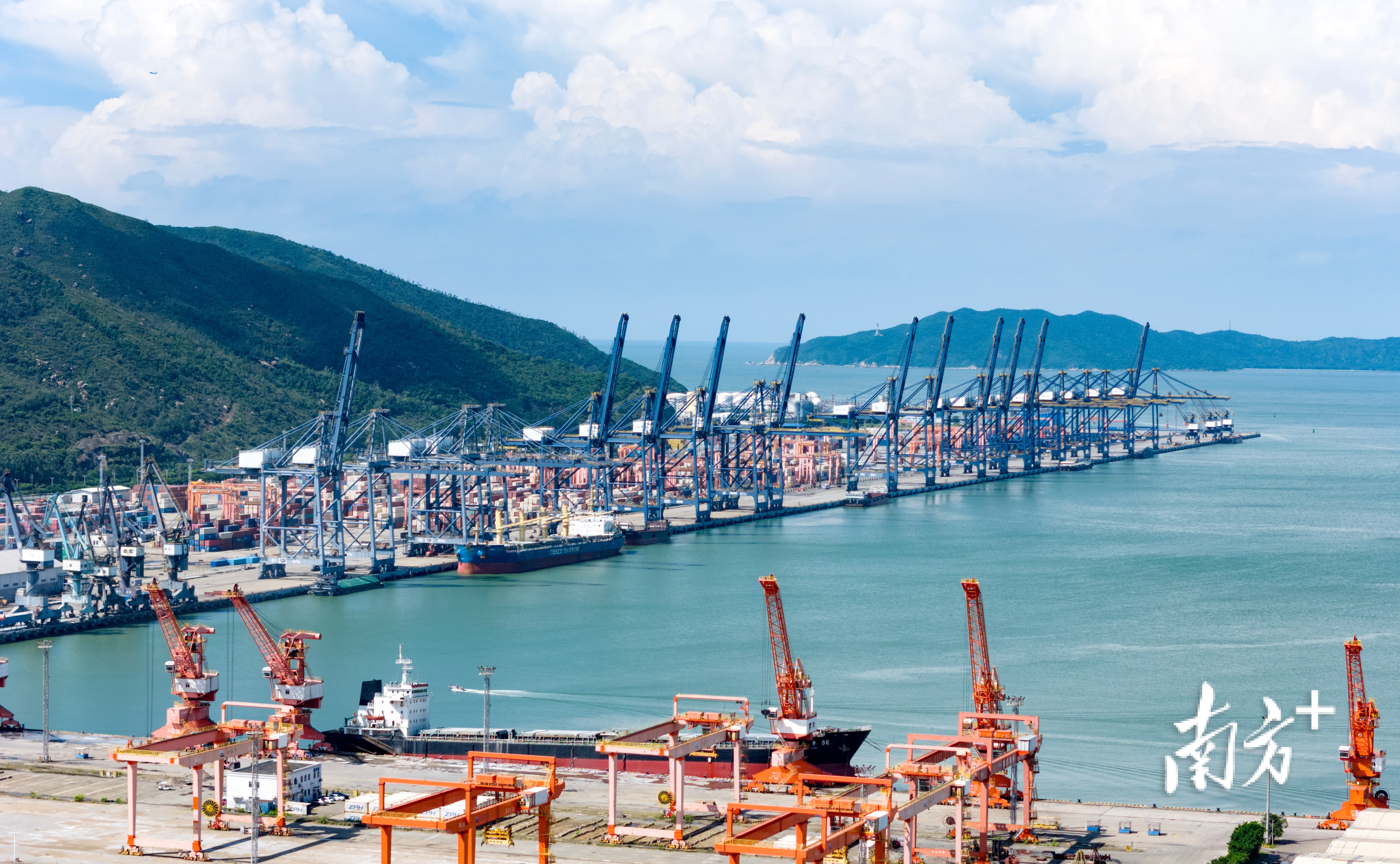 黄茅海跨海通道将直连珠海高栏港。&nbsp;