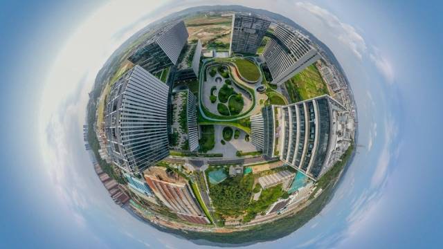 光明原创短剧《循环之日》第二集：《神秘少女的出现》