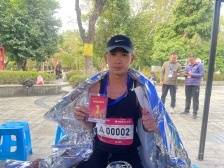 2024江马全马首位冲线选手：江门风景好，下次还来！