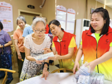 从“舌尖”暖到心头！爱老助老，天河托起幸福“夕阳红”｜民生微实事里看天河②