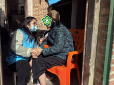 低温天气，东莞“双百”社工为困难群众筑牢温暖防线