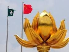 续写“一国两制”成功实践崭新篇章——写在澳门回归祖国25周年之际