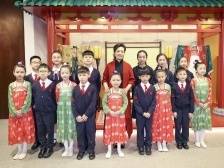 彭丽媛参观澳门博物馆