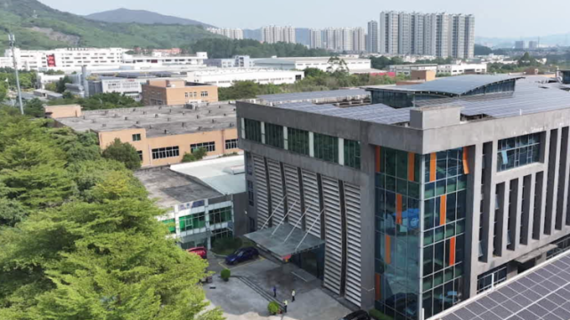 1分钟包装400瓶药，这家企业如何做到“全球最快”？| 调研+