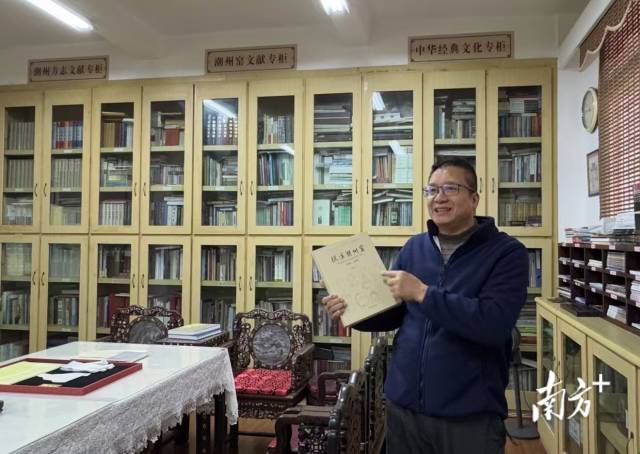 李炳炎认为，“为潮州陶瓷建一个馆写一部史”是他做过最有意义的事。陈锦煌 摄