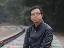 秦川：火车站里写时代 | 莞邑人物周刊