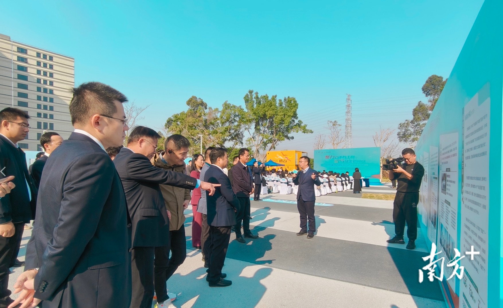 南海区2024年“名企百园”“美企行动”、质量品牌建设工作现场会现场。 黄艳姿 摄 南海区2024年“名企百园”“美企行动”、质量品牌建设工作现场会现场。 黄艳姿 摄