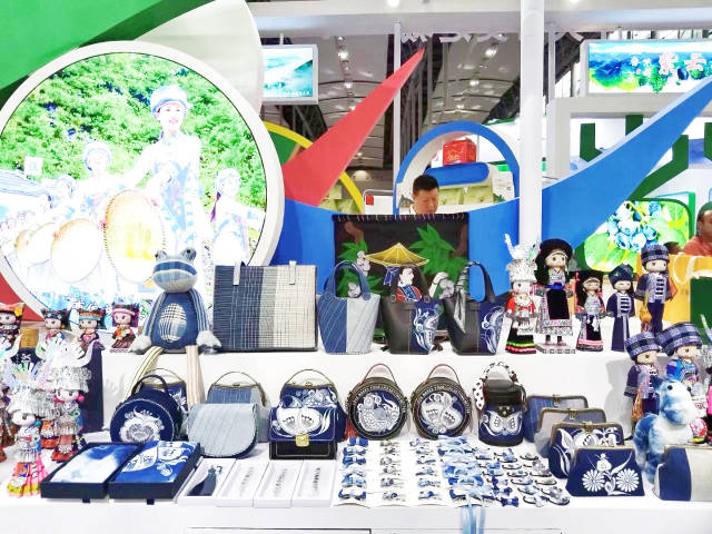 2024年8月23日,，鎮(zhèn)寧14家企業(yè)產(chǎn)品亮相中國縣域博覽會(huì),、廣州博覽會(huì)。