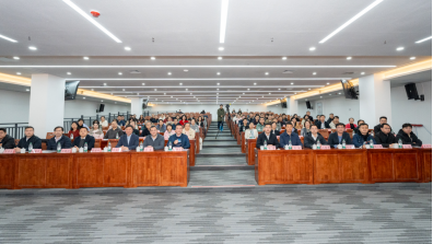 科技成果转化推介交流会暨广东农技大讲堂活动现场。