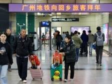 现场｜地铁这些服务超实用！花市期间可“剪枝”，枢纽站免费提供行李推车