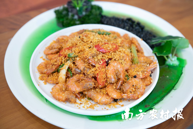 新会大螯虾美食色香味俱全。