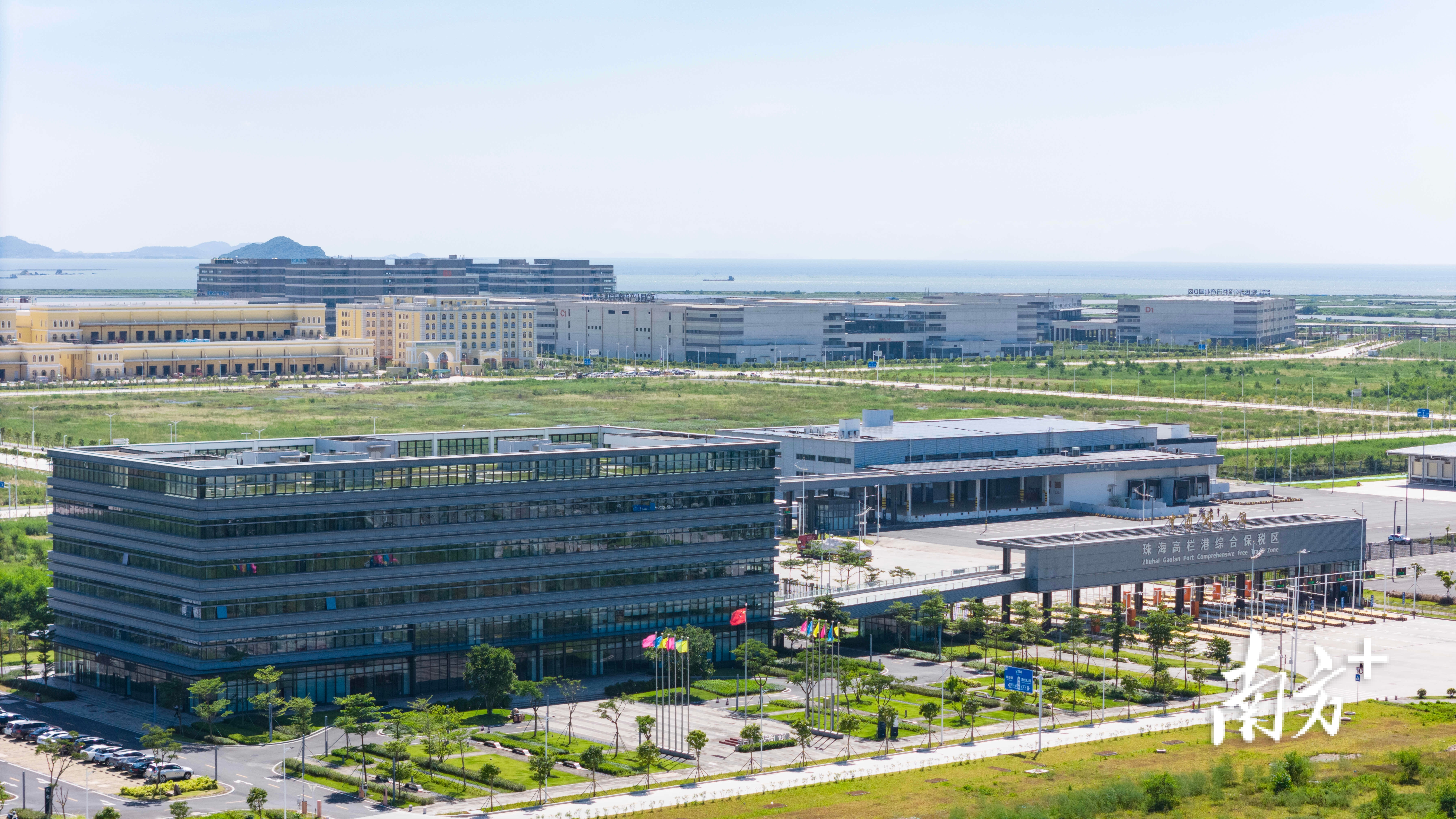 高新区和经开区要全面扩能提质，如“车之两轮、鸟之两翼”推升珠海经济加速度。&nbsp;