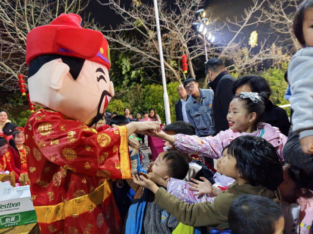 竹三村“村晚”活动现场。