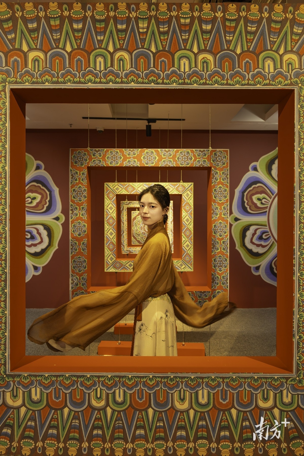 遇见敦煌in广州，沉浸式数字光影艺术展还原丝路神话