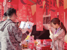 多图｜行花街咯喂！天河迎春花市今日开锣，摩天轮旁逛花街