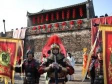 “我是大鹏所城守城人”活动开场，“非遗大鹏年，所城迎新春”氛围感拉满