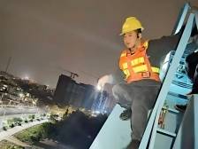 工班“老师傅”伴广清城际北延线首个春运