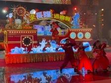 澳门灵蛇献瑞烟花汇演举行，横琴长隆花车惊艳亮相