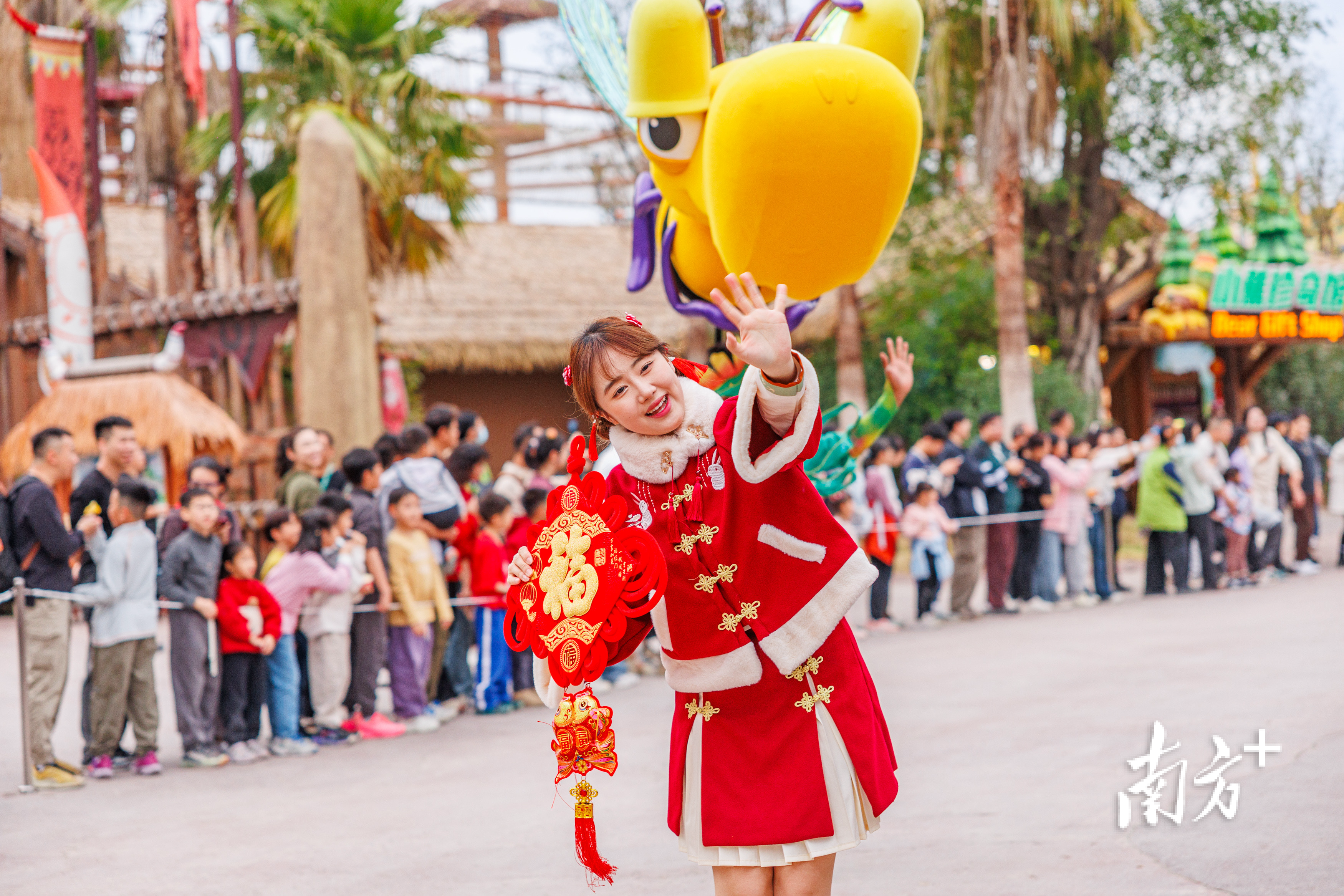 清远长隆新春游园活动。受访者供图。 清远长隆新春游园活动。受访者供图。