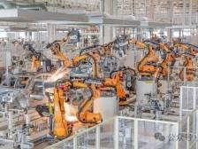 拼产业转赛道，广州爆发点何在？｜南方视评②