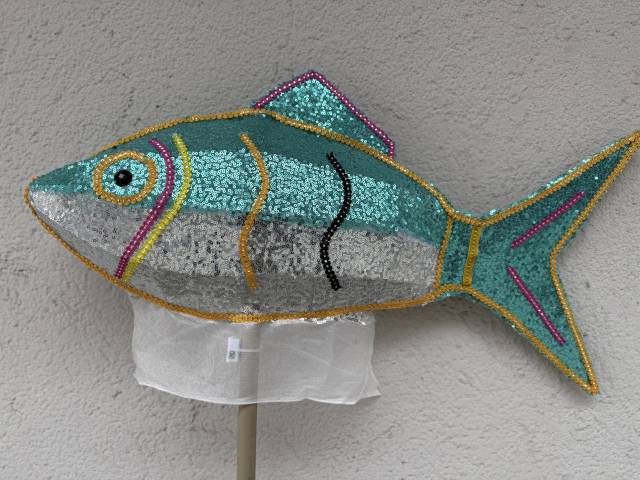 作品名：《祥瑞牛奶鱼》