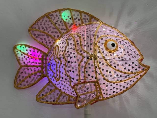 作品名：《福鲤多多》