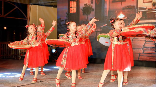 表演唱《好心籺》体现茂名传统饮食文化。