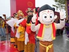江门元宵万人健步行，出发！