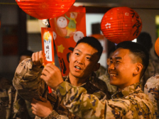 广州：武警军营闹元宵，特色活动暖兵心