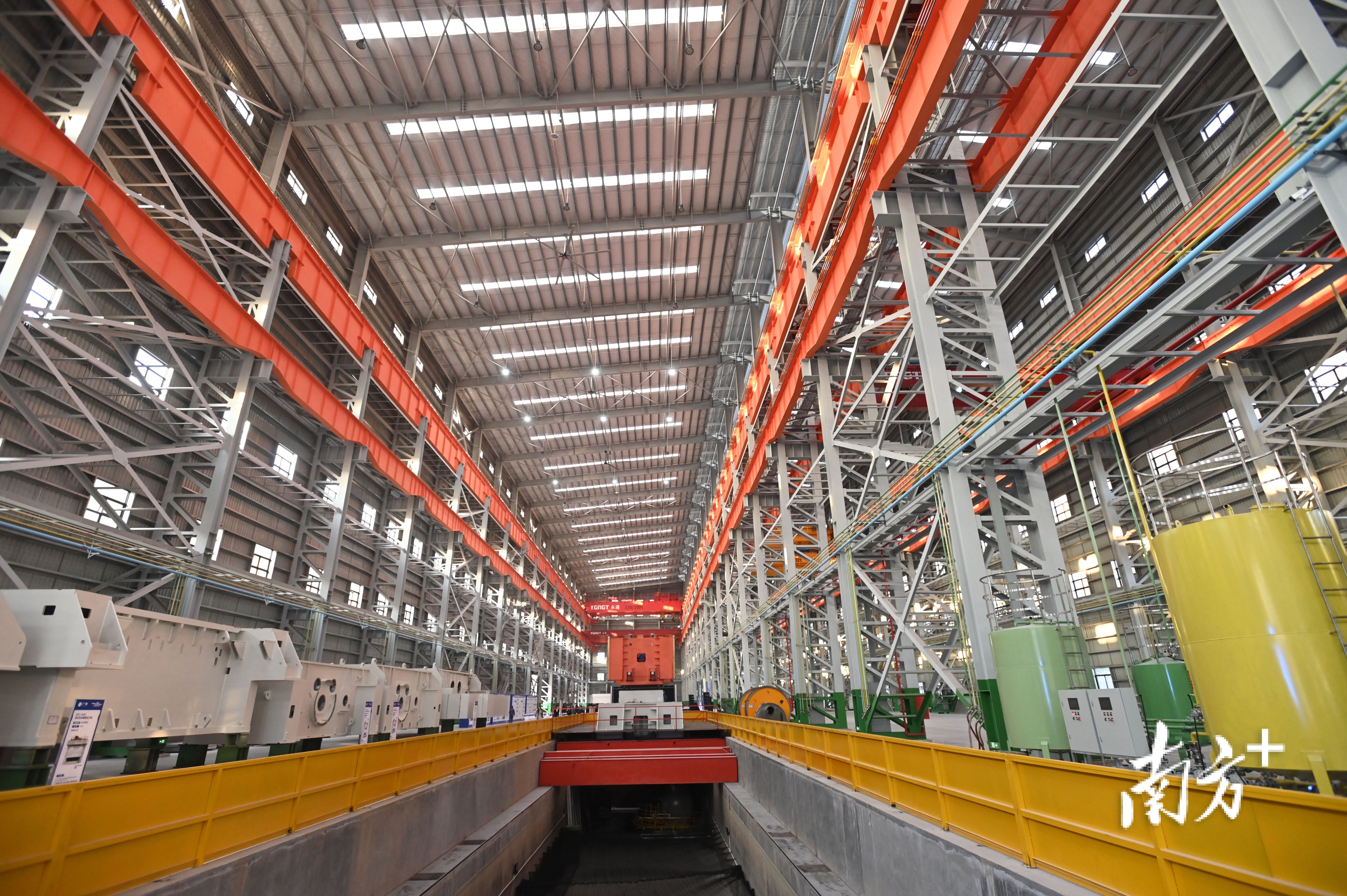 2024年，大良机械装备业全年增长13.1%。图为广东锻压机床厂新车间。&nbsp; 受访企业供图