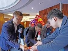 视频｜代表报到！迎接佛山市十六届人大五次会议