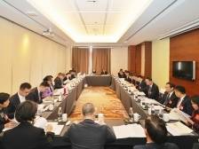 佛山市政协委员热议政府工作报告：用好AI，看好“环两江”概念｜聚焦两会