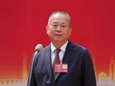 佛山市政协常委许冠：要支持企业培训高端“蓝领”｜聚焦两会
