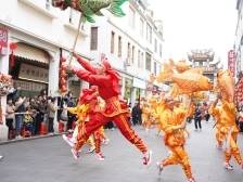 潮州青龙庙会巡游活动上，“00后”“10后”接续共谱传承新篇