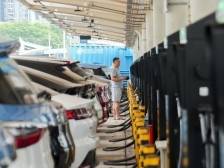 新能源汽车充电设施顶层设计从哪些方面完善？国家能源局答复在粤全国人大代表